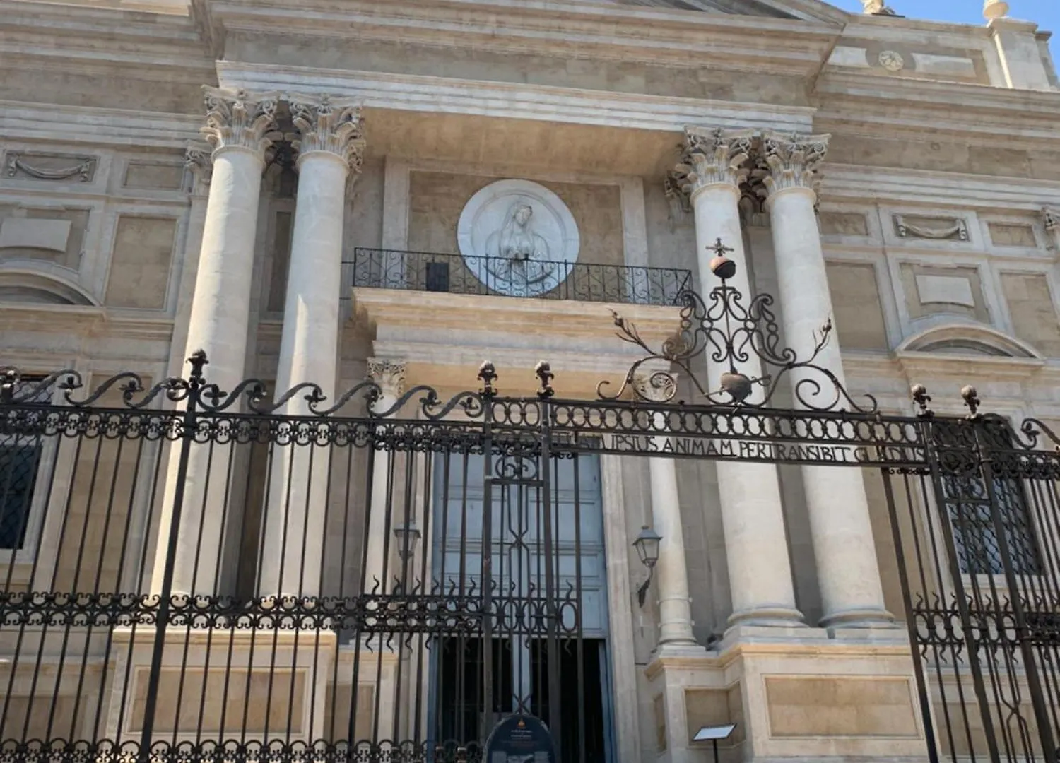 Serenityhomect Catania Italia